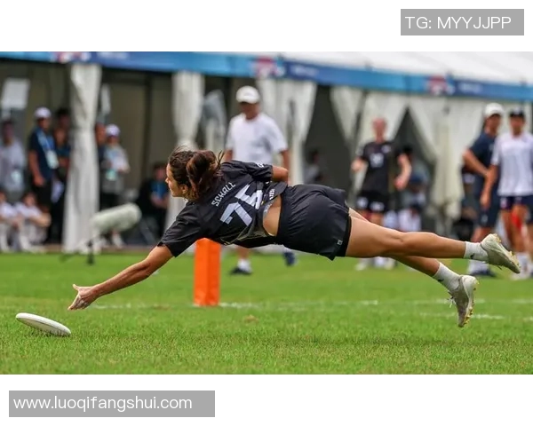 成都飞盘队防守策略分析与比赛表现评估