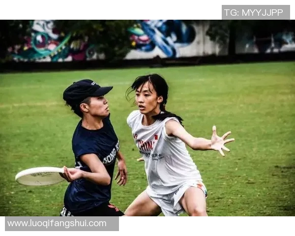 北京滑板队战术解析：如何在比赛中发挥团队优势与个人技巧